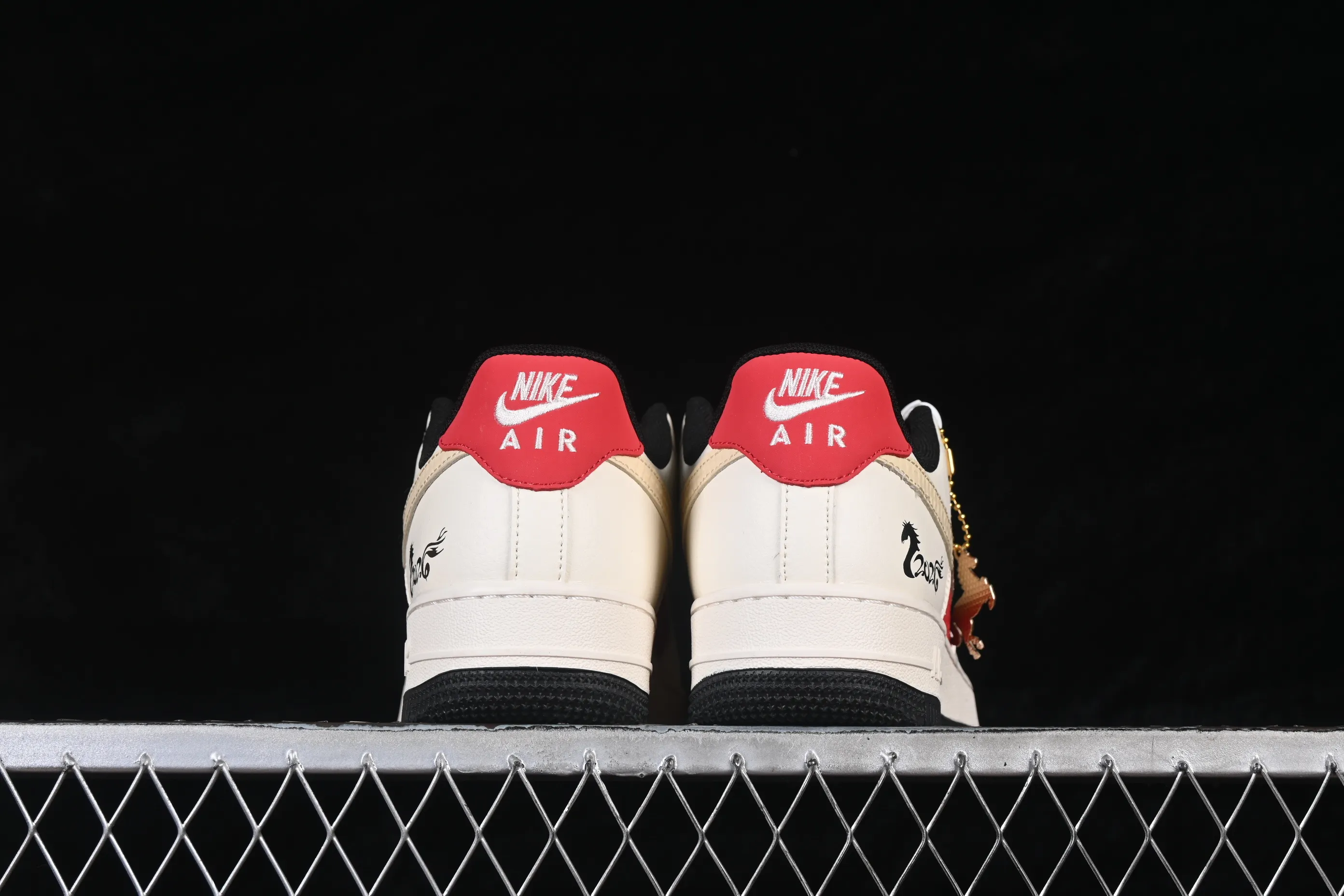 All categories Nk Air Force 1 Air Force series Nk Air Force 1 Low Air Force low-top Nike Air Force 1'07 Low red and white contrast Air Force 1 low-top casual sneakers JP2026-156